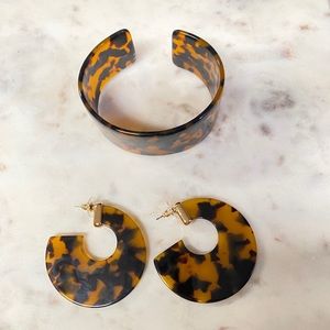 Tortoise shell earring and bangle bundle